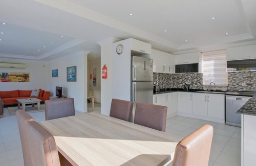 Hisaronu Villa | Orka Crystal Villa - Five Bedroom Villa, Sleeps 11
