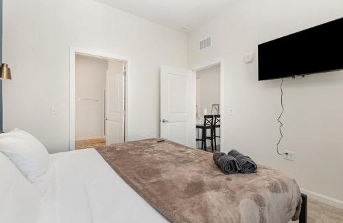 Florida Center Apartment | Orlando 2BR Retreat 3 Beds Near Disney&Universal