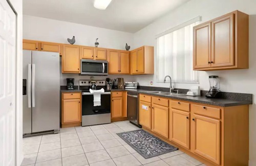 Calabay Parc House | Orlando Oasis! Private Pool, Near Disney and Universal Studios! 4BR, 3BA