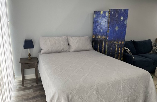 Lake Davis - Greenwood Condo | Orlando Winter Getaway - Lovely, Centrally located Studio