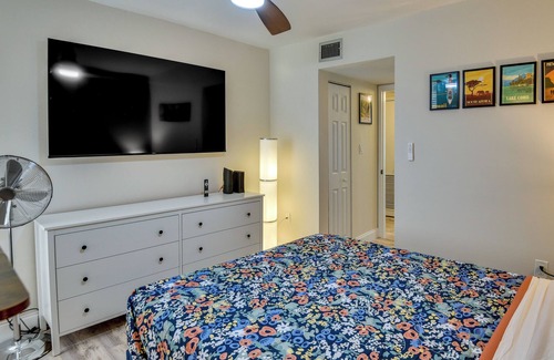 Ormond Beach House | Ormond Beach Condo w/ Private Beach Access!