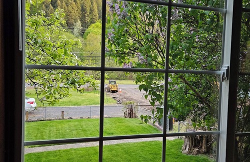 Ahsahka Cabin | Orofino boho cabin in town, close to everything. 1 mile from Clearwater river.
