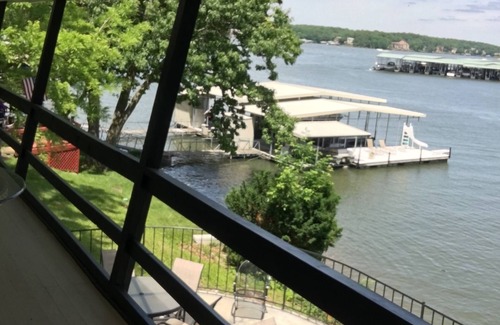 Osage Beach House | Osage Beach lakefront home. Lg. dock, patio, and a 5 min Walk to Backwater Jacks