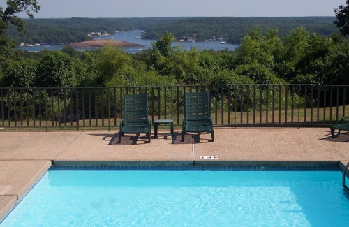 Lake Ozark Condo | Osage Vista Spacious Two Bedroom 2 bath Floor Plan with a great Lake View.