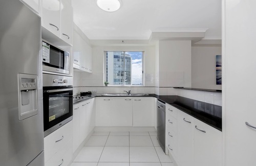 Main Beach Apartment | Oscar on Main Resort