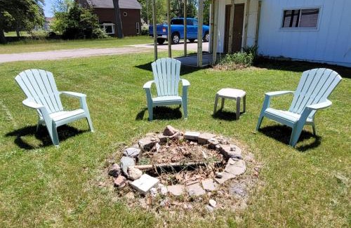Oscoda House | Oscoda Hilltop Haven - Great Location Near Beach!