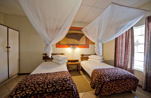 Oshakati Cabin | Oshakati Country Lodge
