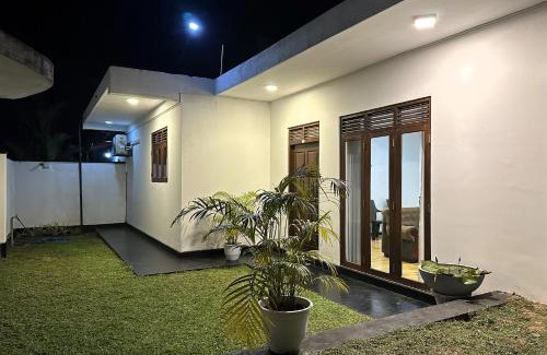 Akmeemana Villa | Oshi Villa Galle