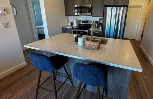 Golden Condo | OSO203 · The Cache Contemporary DT Condo