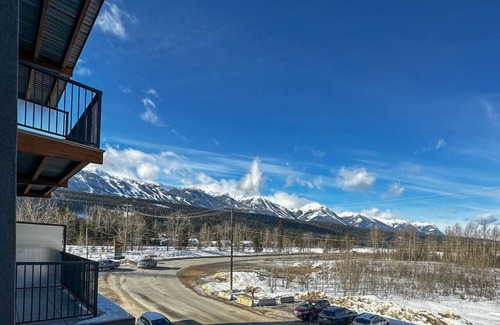 Golden Condo | OSO203 · The Cache Contemporary DT Condo