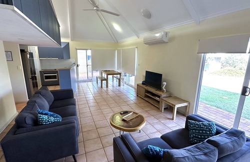 Exmouth Villa | Osprey Holiday Village Unit 102 - 3 Bedroom fully self contained unit