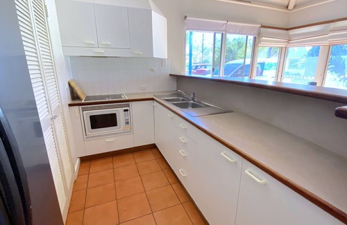 Exmouth Villa | Osprey Holiday Village Unit 112 - 3 Bedroom Fully Self-Contained Holiday Accommodation