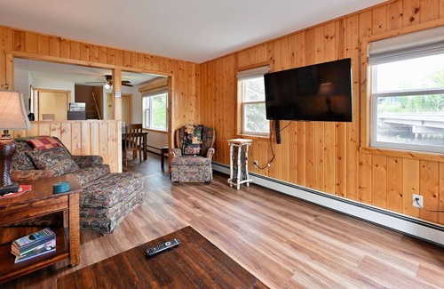 Cable Cabin | Osprey Point on Lake Namakagon | 3 Bed, 2 Bath