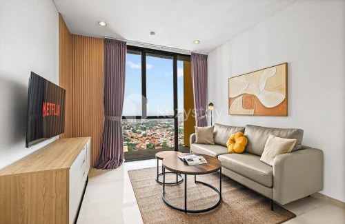 Cilandak Apartment | Osvara by Kozystay - Cilandak