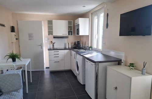 Saint-Martin-d'Heres Apartment | ?osy Studio 24 m2 Près École Polytechnique