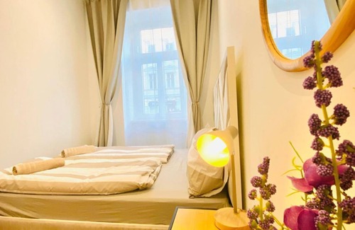 Ottakring Apartment | Ottakring Gem 4-BR Retreat/Breathtaking City Views