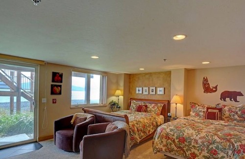 Homer Cabin | Otter Beach Lodges