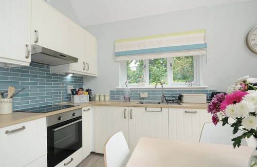 Littleham Cottage | OTTERS LEAP, pet friendly, character holiday cottage in Bideford