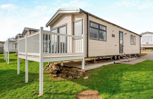 Otterton House | Otterton Premier Plus 3