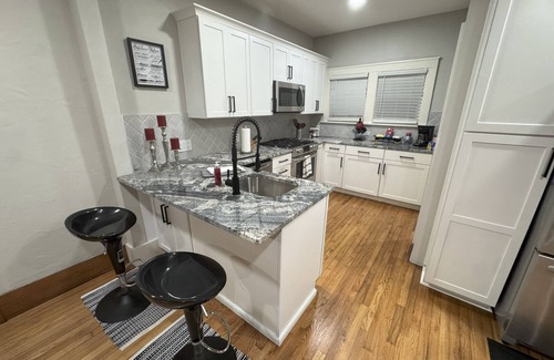 Norman House | OU Campus Craftsman - Walk to Everything!