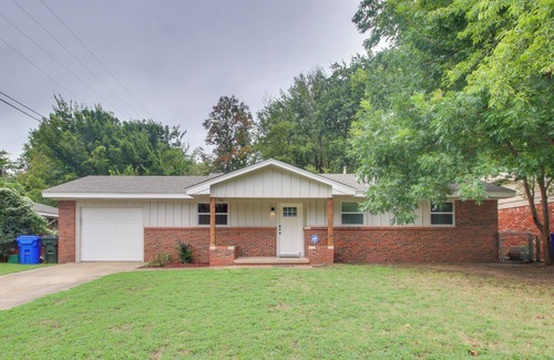 Norman House | OU Home Base! 1/2 Mi to Oklahoma Memorial Stadium