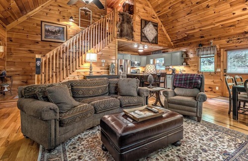 Foxfire Estates Cabin | Our Blue Heaven- Private, yet convenient | Hot tub |Screened Porch