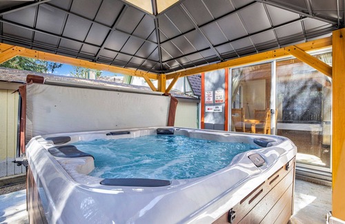 Big Bear Lake Cabin | Our Cabin in the Woods Log Cabin Retreat w/Hot Tub