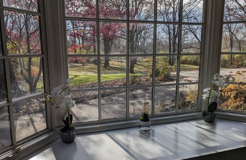 Des Moines House | Our Family Retreat on 2.5 acres