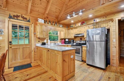 Blue Ridge House | Our Favorite Place - Unwind in the Hot Tub or Relax by the Creekside Firepit