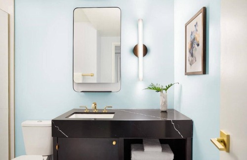 Fisherman's Wharf House | Our guestrooms are bright and cheerful, pops of jewel-toned fabrics and stylish!