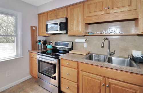 Deep Hole House | Our Happy Place - Pet friendly; Waterfront!