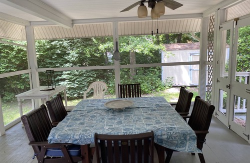 Haversham House | Our House Is A Very, Very, Very Nice House. MINIMUM ONE WEEK STAY