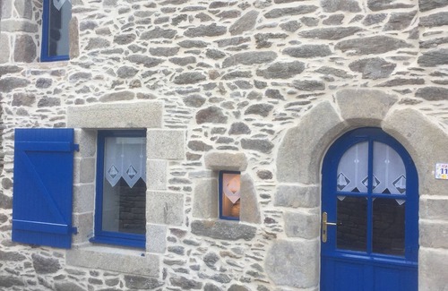 Sarzeau House | our little love nest on the edge of the ocean