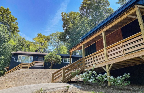 Skyland House | Our Mountain Retreat | A luxury Mountain Retreat with all the Modern Amenities!