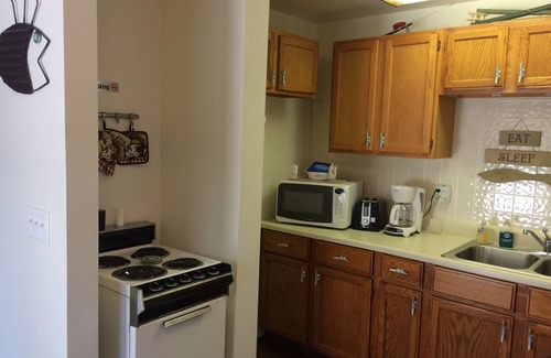 Anchorville Apartment | Our Port Cabin is clean & comfy & comes with boat slip & trailer parking!