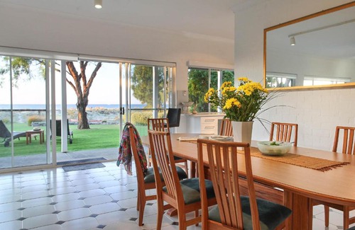 West Busselton House | Out of the Blue I Private Properties