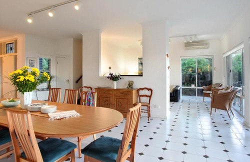 West Busselton House | Out of the Blue I Private Properties