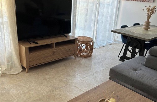 Morieres-les-Avignon House | Outbuilding house