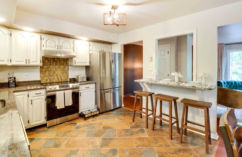 East Stroudsburg House | Outdoor Entertainment + Hot Tub: Poconos Home!