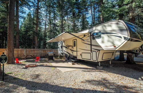 Bayfield House | Outdoor Glamping Fully Setup RV #27