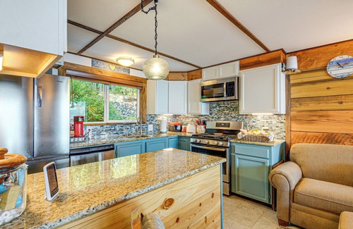 West Hills Cabin | Outdoor Kitchen & Canal Views: Cabin in Quilcene!