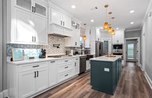 Gulfport House | Outdoor Kitchen - Walk to Beach - Fire Pit - Dogs