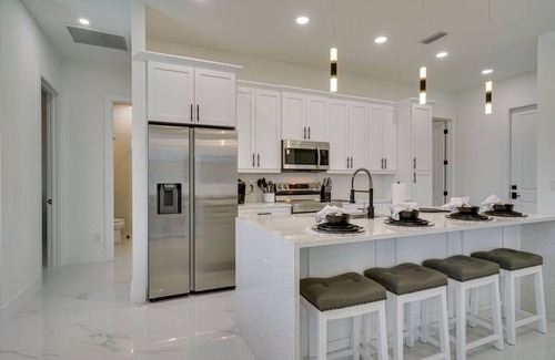 Diplomat Apartment | Outdoor Kitchenc Gameroom Pool King Suite