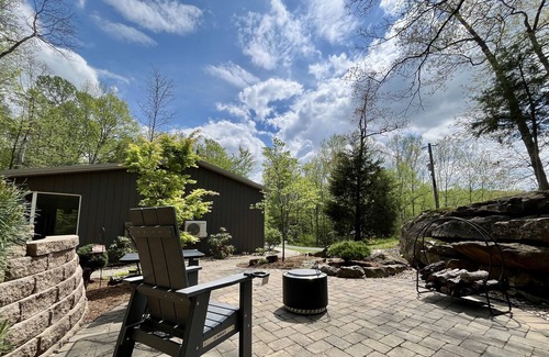 Ozark Cabin | Outdoor Perfection with Hot Tub and Lake Views