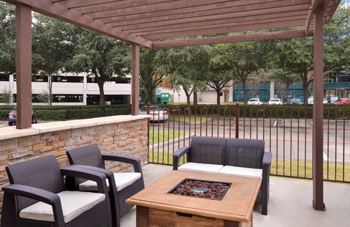 Far North Dallas Apartment | Outdoor Pool + Free Wi-Fi + Free Breakfast Buffet | Comfy Studio