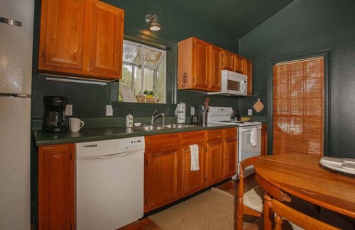 Point Clear House | Outdoorsy cottage in Fairhope, AL - pet friendly