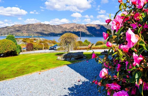 West Laroch Apartment | Outlander Luxury Hideaway - sleeps 2 guests in 1 bedroom