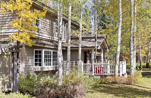 Moose Wilson Road House | Outpost: Aspens House with Private Hot Tub & AC