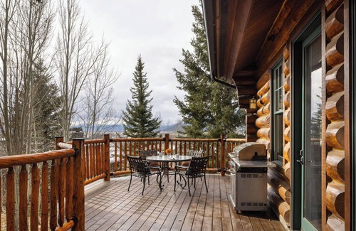 Granite Ridge House | Outpost: Granite Ridge Cabin 7602 - Private Hot Tub!