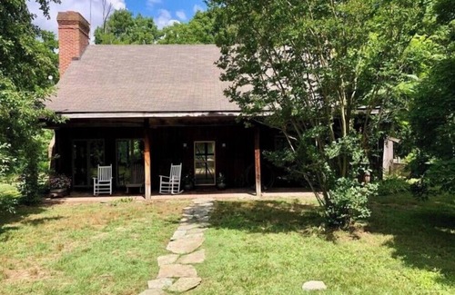 Chestertown Cabin | Outrange at Blue Heron Farm. Pet friendly cabin at waterfront farm!